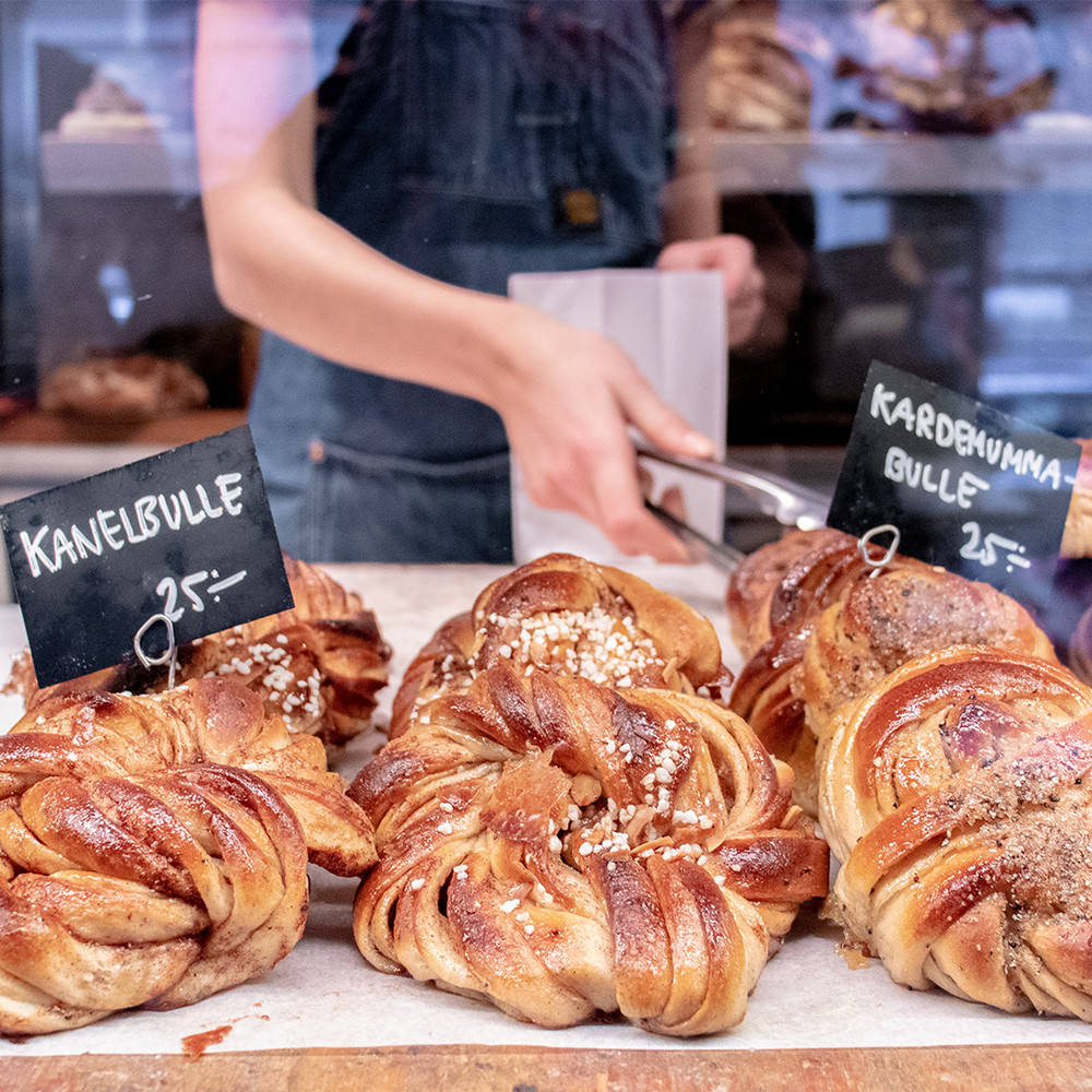 Ever dreamed of visiting the Land of the Midnight Sun? Here's 5 need-to-know tips that will help you enjoy Sweden like a local!